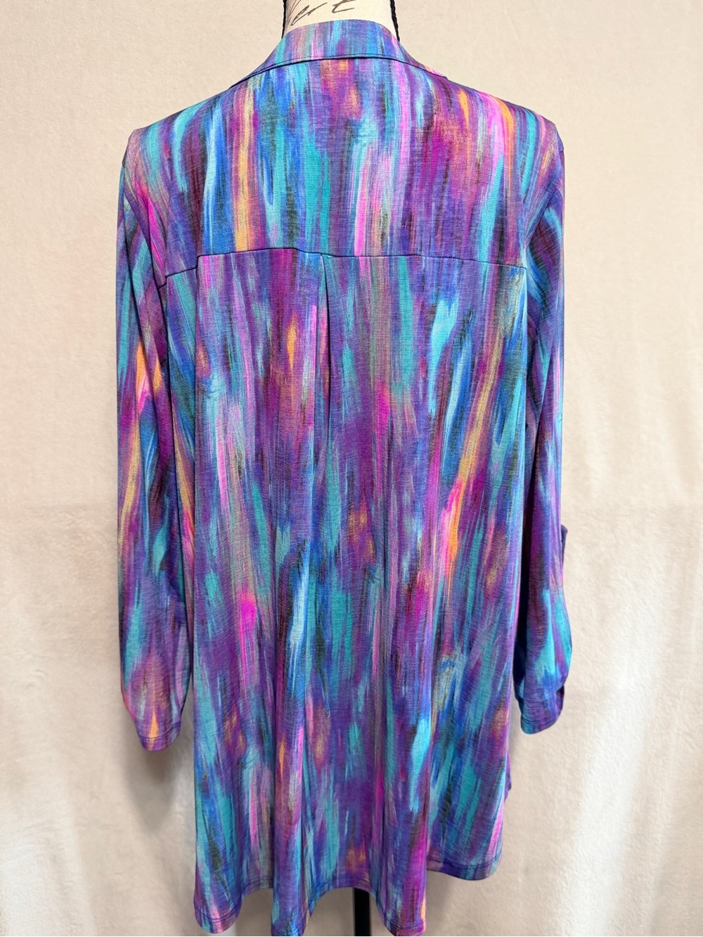 Dear Scarlett Multicolor Brushstroke Tunic in Purple, Blue, Pink - Picture 7 of 11